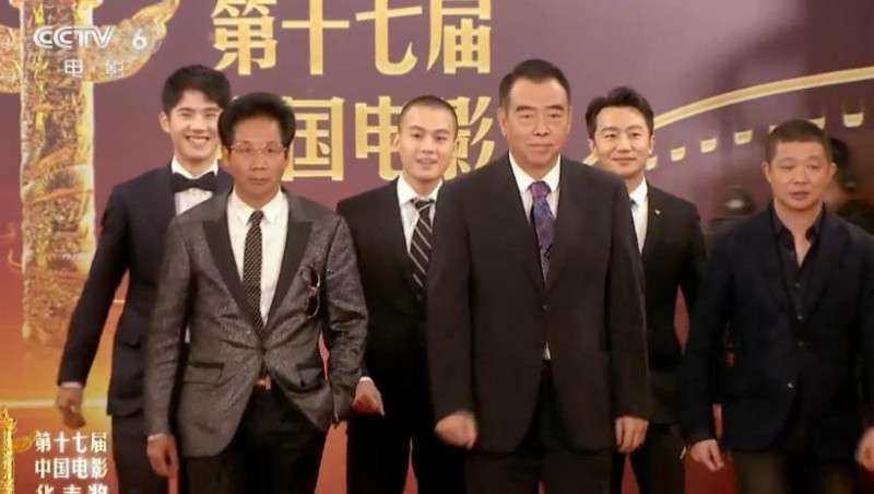 妖猫传剧组主创陈凯歌黄轩刘昊然欧豪亮相华表奖红毯