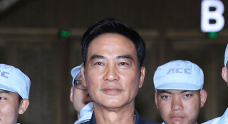 任達華《重回地球》挑戰(zhàn)科幻題材 于文文變身嫦娥