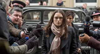 《官方機密》曝光預告 凱拉·奈特莉揭露政治陰謀