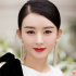 趙麗穎產后復工出席活動 著白色絲絨禮服溫婉優(yōu)雅