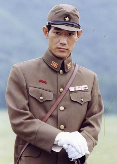 45岁矢野浩二罕晒照,来中国19年背诗朗朗上口,在日本能演中国人