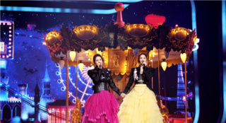 Twins合体演唱《下一站天后》 再现经典回忆杀！