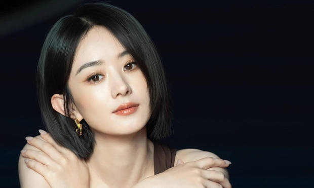 赵丽颖短发造型格外惊艳。