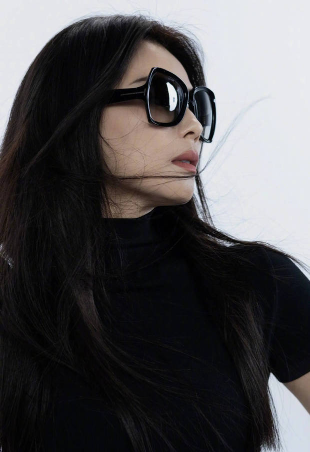 刘涛有一种潇洒随性的气质。