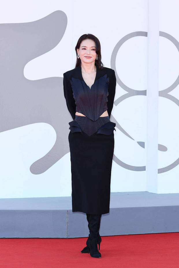 舒淇笑容满面,心情大好。