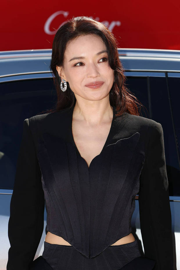 舒淇的皮肤白皙光滑,保养有方。