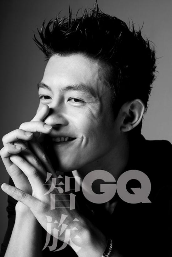 陈冠希《gq》拍大片:没有杀死我的使我更强壮