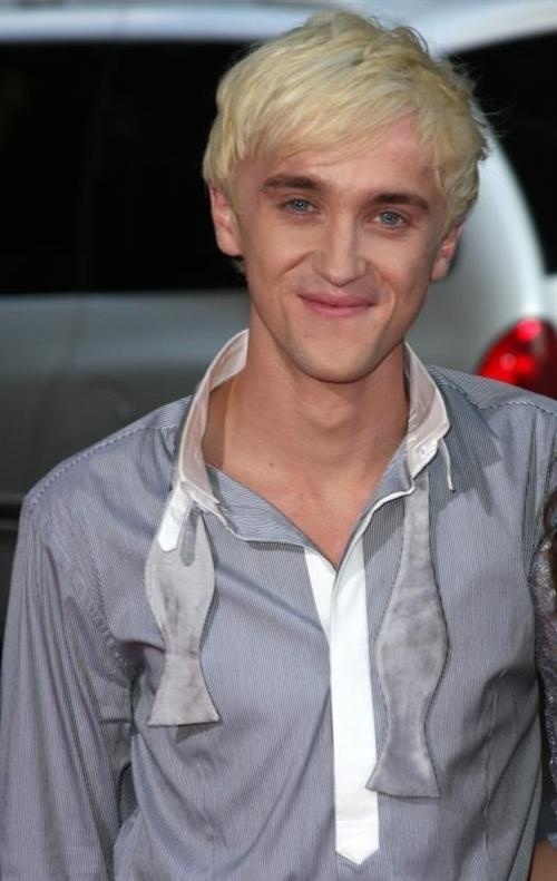 马尔福另开灶加盟恐怖片 合作绯闻男暮色女