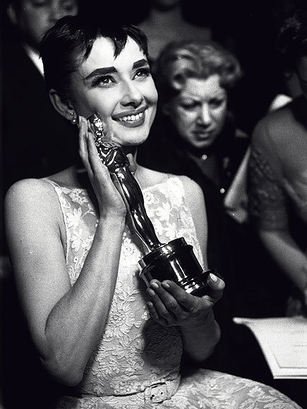 回忆定格珍贵老照片 细数往届奥斯卡经典时刻