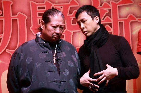 甄子丹回应与洪金宝不和传闻 呼吁停止再搞是
