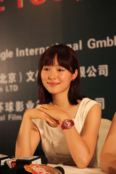 中德合拍片《我电你》开机 江一燕拷问爱情底线