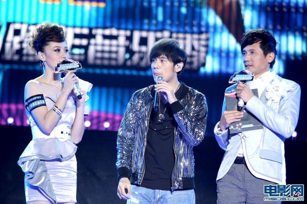 周杰伦助阵上海跨年音乐季 李健,庾澄庆齐亮相
