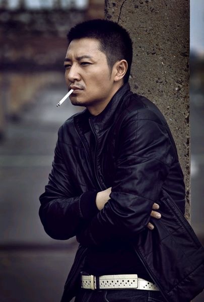 李宗翰最新冬日性感写真展现阳刚a性感男人味性感大脚图图片