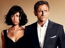 解析《007：大破量子危机》配乐 抒写新007战斗乐章