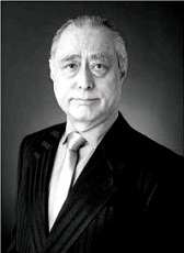 津川雅彦