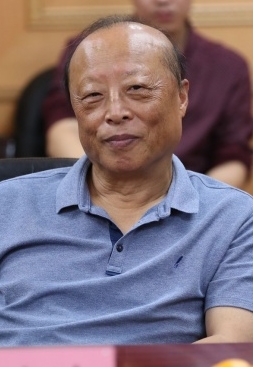 兰立新