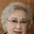 秦怡
