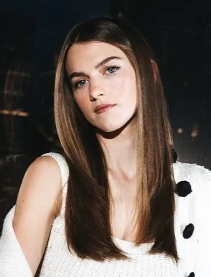 克洛伊·伊斯特