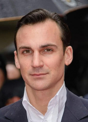 亨利·劳埃德-休斯