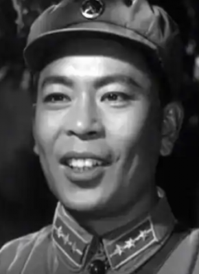 李久芳