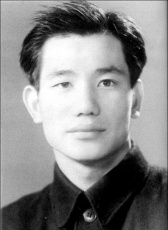 张莹