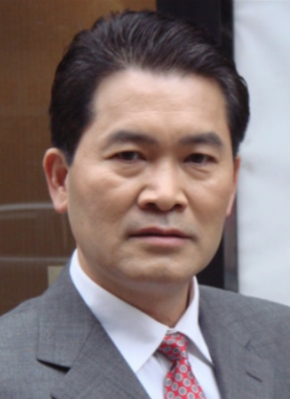 龚和平