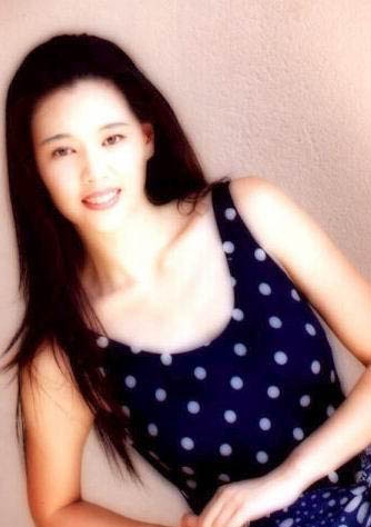 王馨平年轻时的照片图片