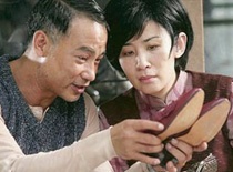 《岁月神偷》香港首映礼 吴君如称其得奖实至名归