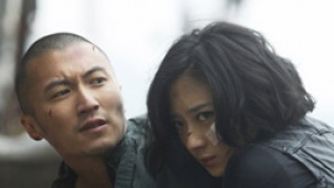 警匪巨制《线人》首曝预告片 桂纶镁枪指谢霆锋