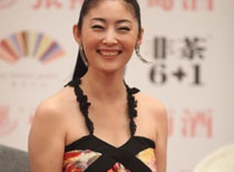 国际影人助阵上海电影节 日本演员常盘贵子秀中文