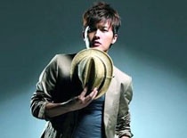 吴克群拍摄《破心脏》MV 冷酷造型尽显男人本色