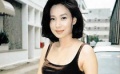 陳志云現(xiàn)身香港理工大學(xué)慈善晚宴 鄺美云現(xiàn)場放歌