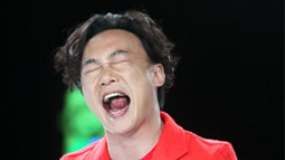 陈奕迅变身“星主播” 爆笑上演搞怪“表情秀”