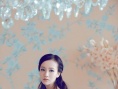 唐于鴻春日寫真溫情洋溢 五官精致佳人如畫