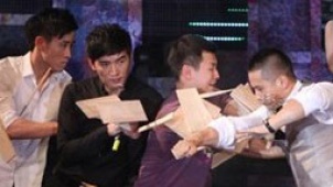 《硬汉2》首映礼 刘承俊一拳击碎9块木板PK柳海龙