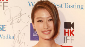謝婷婷轉(zhuǎn)型做演員挑戰(zhàn)動作戲 胡兵替大S鳴不平