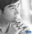 焦恩俊拍摄初春全新写真 展现治愈系型男气质