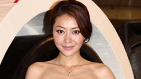 熊黛林遭强拍反被要挟报警 笑对采访被打脸