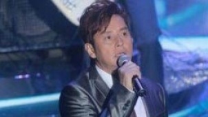 第30届香港金像奖颁奖典礼 谭咏麟与Mr.乐团献唱