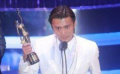 謝霆鋒憑《線人》獲最佳男主角 妻子張柏芝激動(dòng)流淚