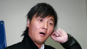 孙楠澄清吸毒事件 怒斥各种猜疑称被人造谣抹黑