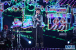 苏打绿登台献唱歌曲 歌声婉转清新展现青春风味