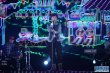 苏打绿登台献唱歌曲 歌声婉转清新展现青春风味