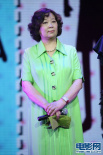 方青卓、董璇携车永莉登台 红绿黑搭配亮点足