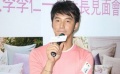 好男人李李仁代言寝具 母亲节带老婆“陶子”出游