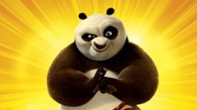 《功夫熊猫2》独家中文片段 熊猫侠出虫嘴袭怪兽