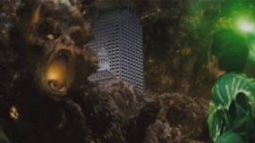《綠燈俠》獨(dú)家中文片段 “視差怪”現(xiàn)身吞噬全城