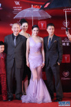 《钱学森》剧组亮相 陈坤、张雨绮等主创合影