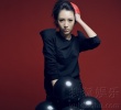 王梓諾登上雜志封面 性感美艷小學(xué)生形象出鏡