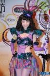 高海宁性感Cosplay亮相 动漫节不怕人多被揩油